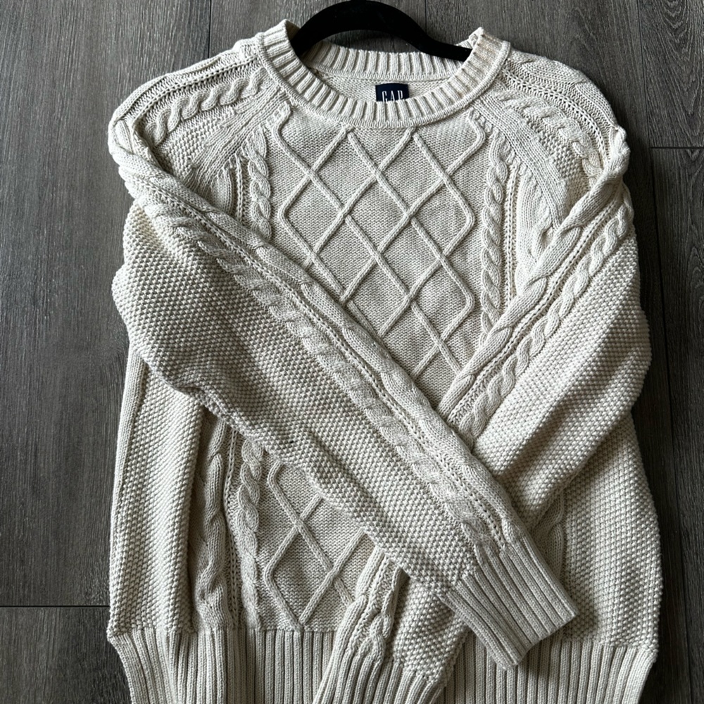GAP knit sweater